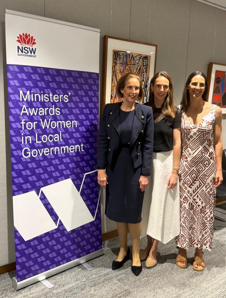 Carolyn Corrigan wins Women in Local Government award 